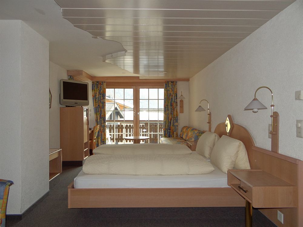 Tenne Hotel 3*