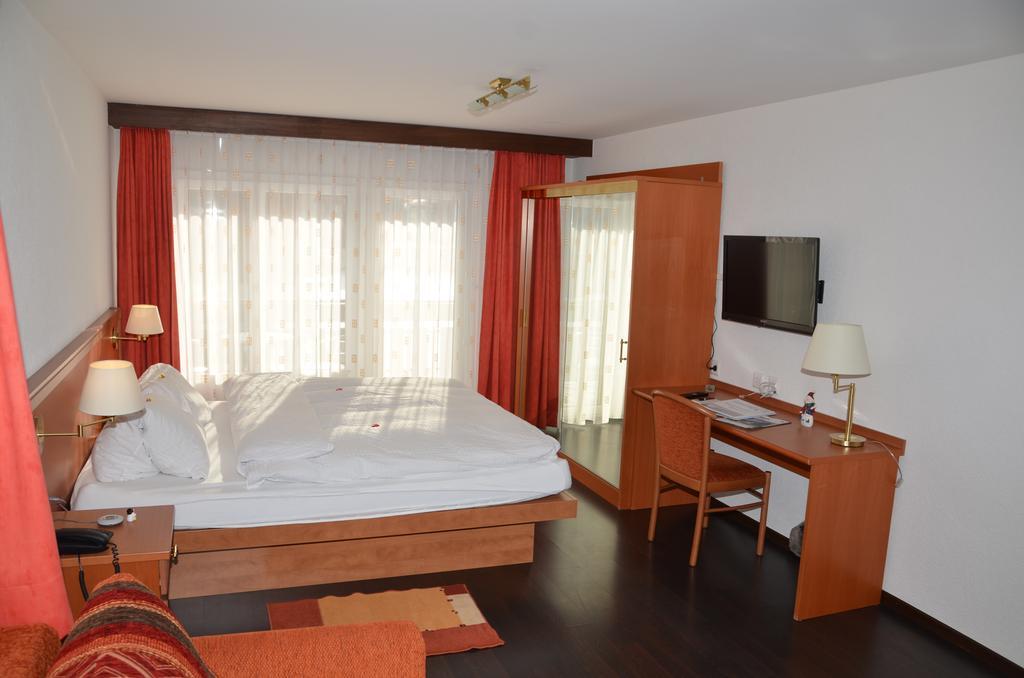 Tenne Hotel 3*